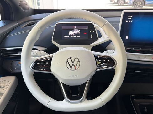 Certified 2023 Volkswagen ID.4 S RWD image 18