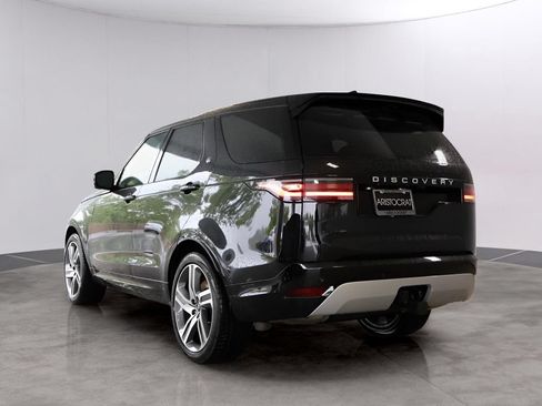 Used 2025 Land Rover Discovery Metropolitan Edition AWD/4WD image 9