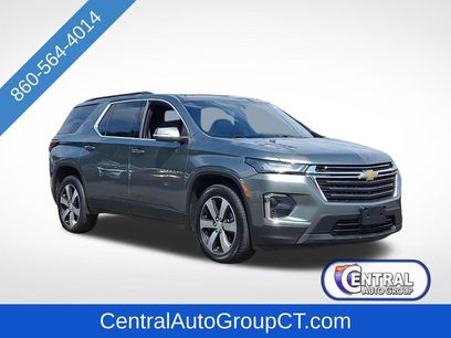 Used 2022 Chevrolet Traverse LT w/ LT Premium Package