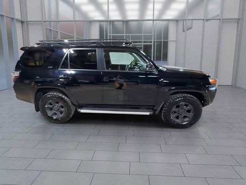 Used 2018 Toyota 4Runner SR5 image 18