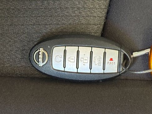 Used 2025 Nissan Altima 2.5 SV FWD image 21