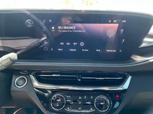 Used 2025 Buick Envista Sport Touring w/ Convenience I Package FWD image 8