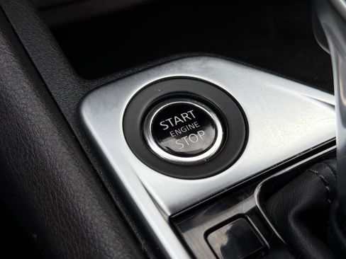 Used 2025 Nissan Sentra SV image 5