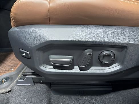 Used 2023 Toyota Tundra 1794 Edition image 12