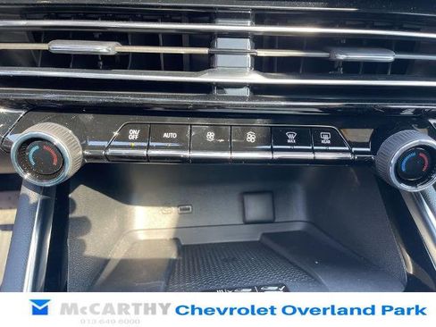 New 2026 Chevrolet Traverse LT w/ Enhanced Driving Package AWD/4WD image 32
