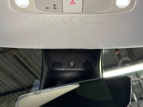 Used 2022 Tesla Model Y Performance image 37