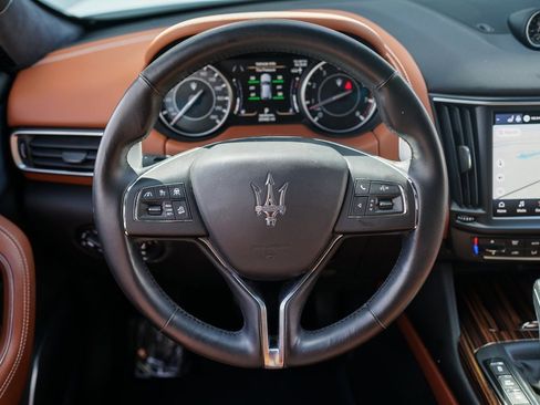 Used 2021 Maserati Levante S GranLusso image 26