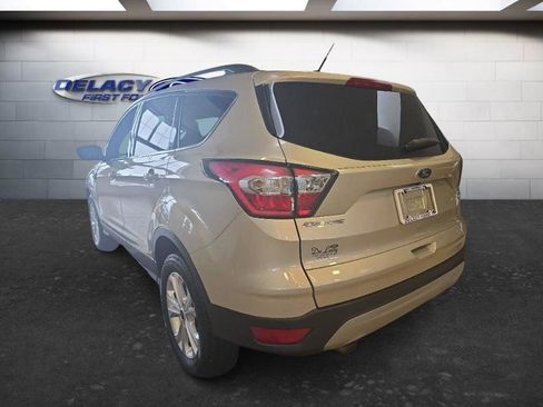 Used 2018 Ford Escape SE w/ Ford Safe & Smart Package AWD/4WD image 5