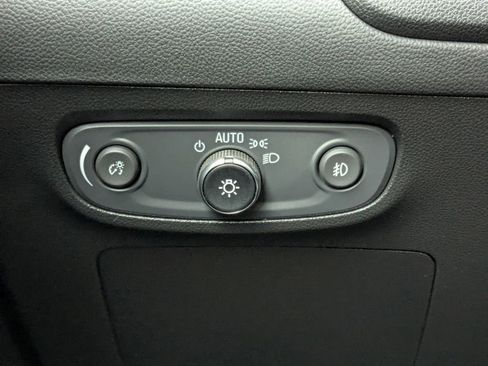 Certified 2022 Buick Encore GX Preferred w/ Cold Weather Comfort Package image 18