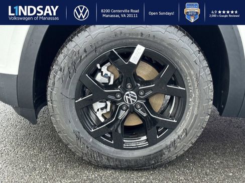 New 2026 Volkswagen Atlas Peak Edition image 7