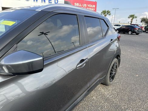 Used 2023 Nissan Kicks SV image 12