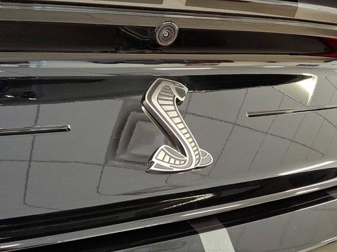 Used 2020 Ford Mustang Shelby GT500 w/ Technology Package image 28