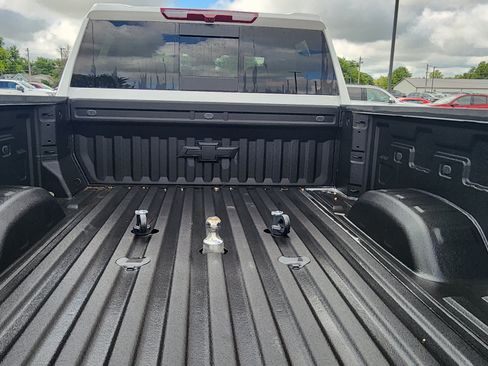Used 2026 Chevrolet Silverado 2500 LTZ w/ LTZ Plus Package AWD/4WD image 7