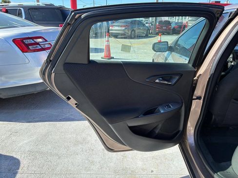 Used 2019 Chevrolet Malibu LT FWD image 8