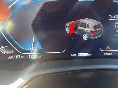 Used 2022 BMW X5 xDrive45e w/ Luxury Seating Package image 10