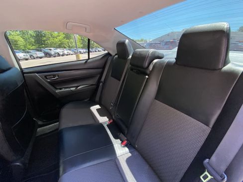 Used 2017 Toyota Corolla SE w/ Body Protection Package FWD image 22