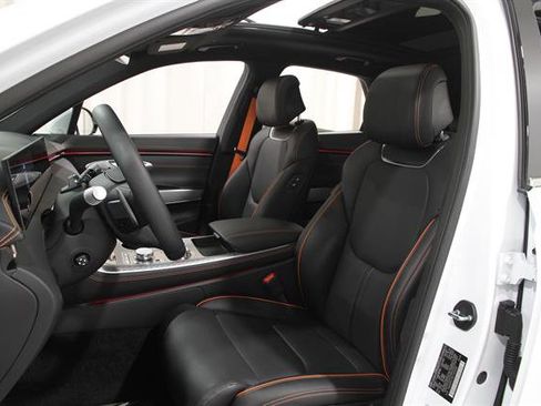 Certified 2026 Genesis GV70 2.5T Sport Prestige AWD/4WD image 5