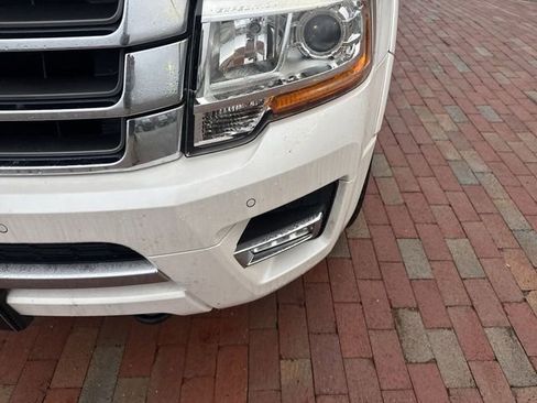 Used 2017 Ford Expedition Limited w/ Equipment Group 301A image 23