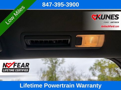 Used 2025 Toyota Sienna LE image 28