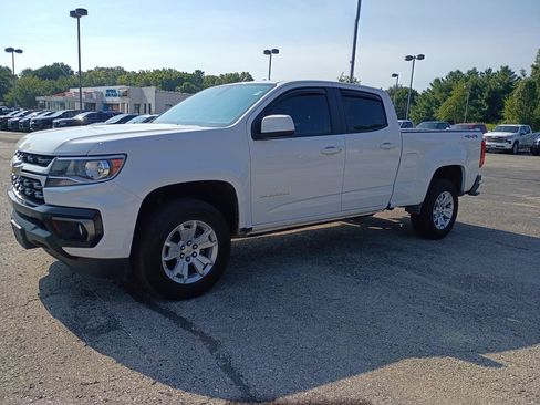 Used 2022 Chevrolet Colorado LT w/ Luxury Package AWD/4WD image 2