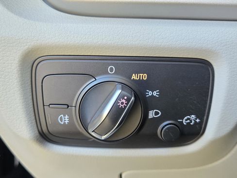 Used 2016 Audi A3 1.8T Premium image 16