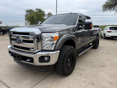 Used 2013 Ford F250 Lariat w/ Lariat Ultimate Pkg AWD/4WD image 3