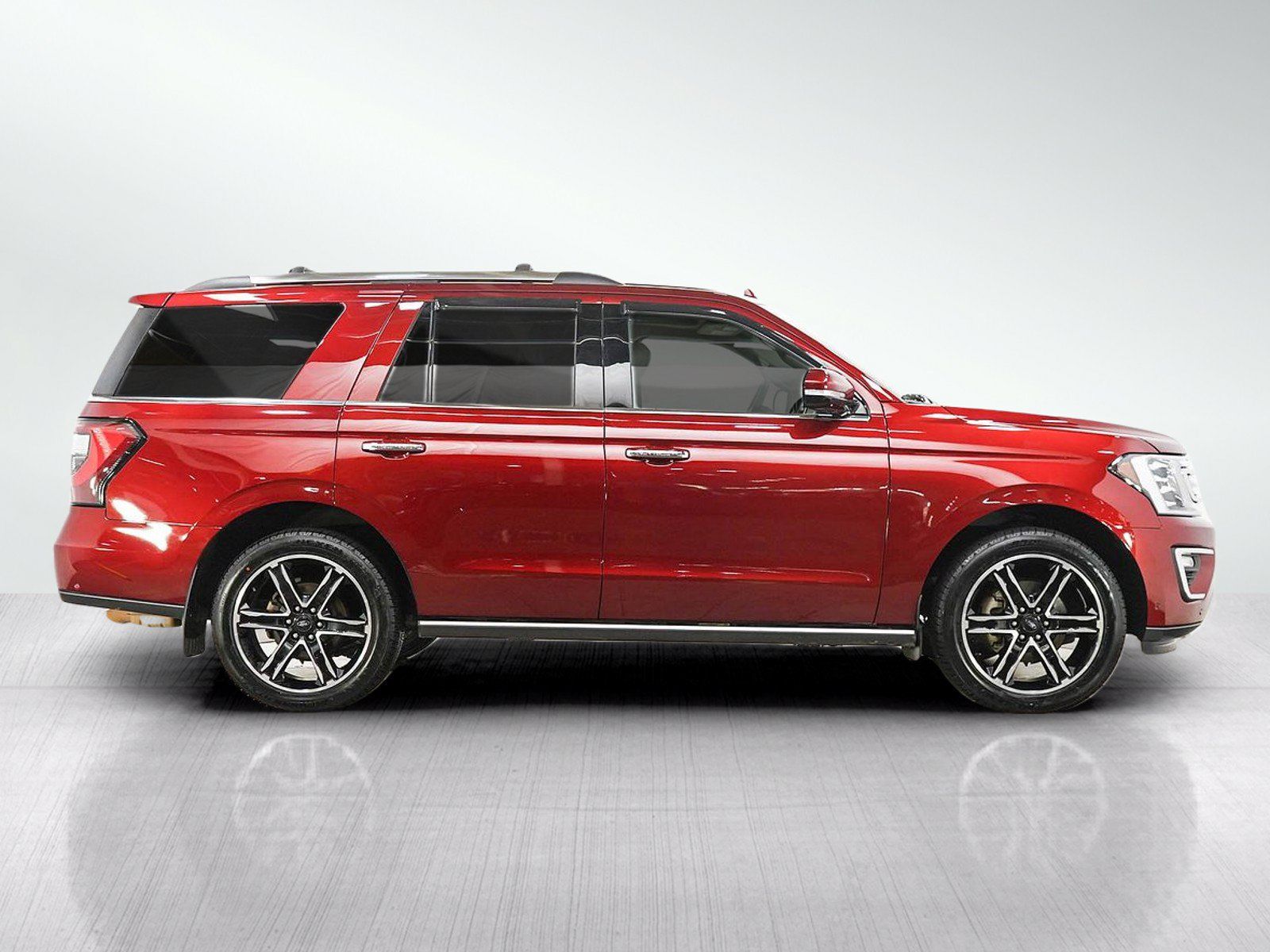Used 2019 Ford Expedition Limited w/ Special Edition Package AWD/4WD image 7