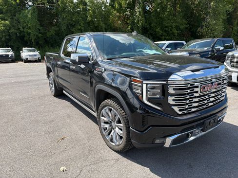Used 2024 GMC Sierra 1500 Denali AWD/4WD image 2
