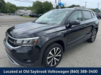 Certified 2023 Volkswagen Taos SE w/ Panoramic Sunroof Package AWD/4WD video 1