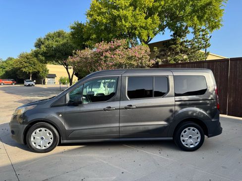 Used 2018 Ford Transit Connect XL FWD image 4