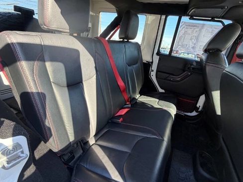 Used 2018 Jeep Wrangler Unlimited Rubicon image 18