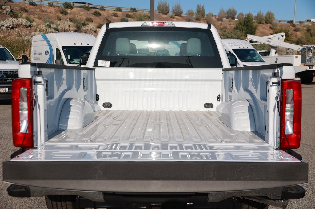 New 2027 Ford F350 XL w/ XL Chrome Package RWD image 39