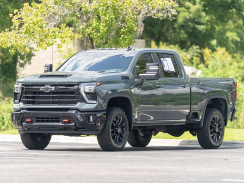 Used 2025 Chevrolet Silverado 2500 LT w/ Trail Boss Package AWD/4WD image 31