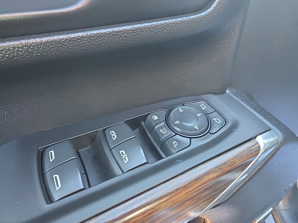 Used 2020 Chevrolet Silverado 3500 High Country w/ Z71 Off-Road Package AWD/4WD image 35