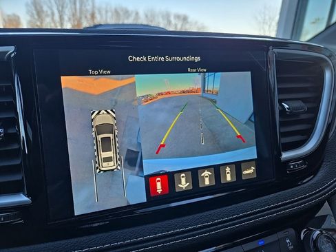 New 2026 Chrysler Pacifica Select w/ S Appearance Package image 54