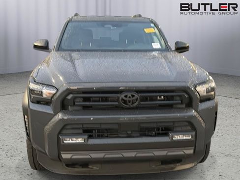 Used 2026 Toyota 4Runner SR5 AWD/4WD image 4