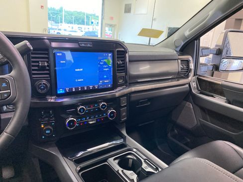 New 2026 Ford F350 Lariat w/ Lariat Ultimate Package AWD/4WD image 12