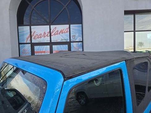 Used 2018 Jeep Wrangler Sport image 22