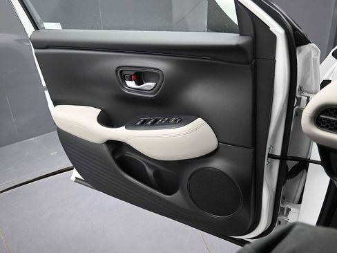 New 2026 Honda HR-V LX image 11