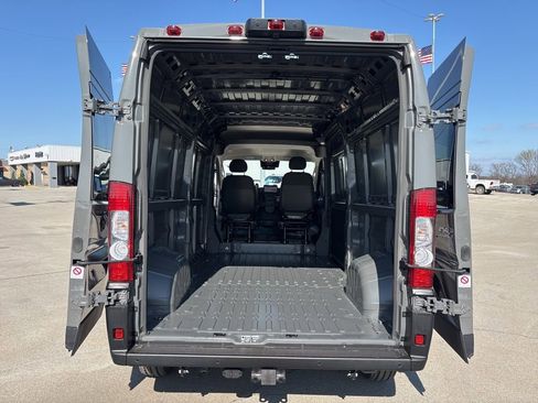 New 2026 RAM ProMaster 2500 FWD image 32