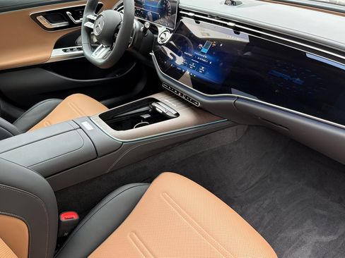 New 2026 Mercedes-Benz E 53 AMG e 4MATIC Sedan image 15