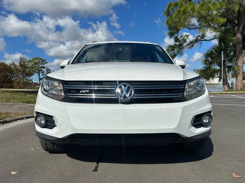 Used 2016 Volkswagen Tiguan R-Line image 3