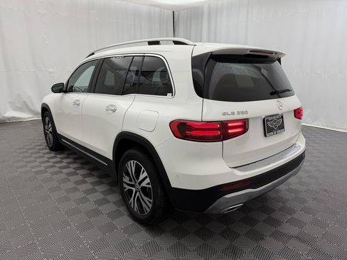 Used 2025 Mercedes-Benz GLB 250 image 5