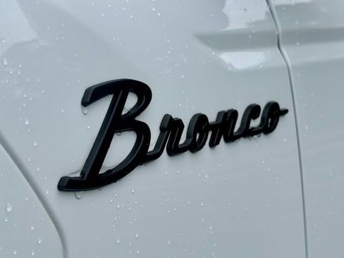 Used 2024 Ford Bronco Raptor w/ Interior Carbon Fiber Pack 6 AWD/4WD image 15
