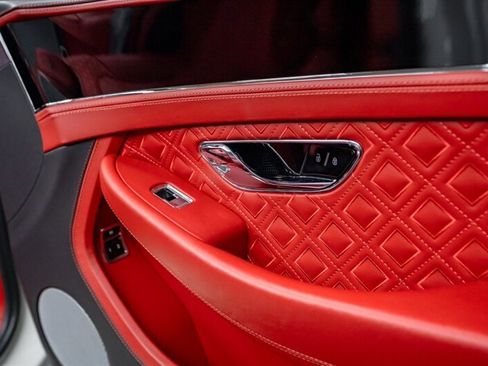Used 2022 Bentley Continental GT AWD/4WD image 32