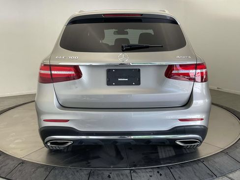 Used 2019 Mercedes-Benz GLC 300 4MATIC image 6
