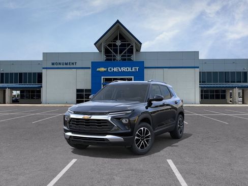 New 2026 Chevrolet TrailBlazer LT w/ Driver Confidence Package FWD image 8