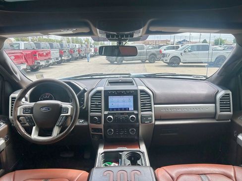 Used 2021 Ford F350 King Ranch w/ King Ranch Ultimate Package AWD/4WD image 30