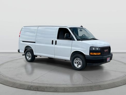 New 2025 GMC Savana 2500 w/ Driver Convenience Package RWD image 2