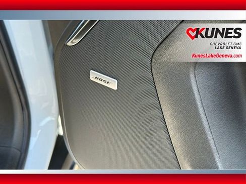 New 2026 GMC Yukon Denali w/ Sun & Power Step Package AWD/4WD image 22